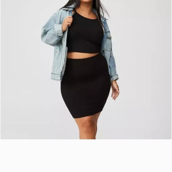 Torrid Chic Black Mini Skirt Size 14 - Picture 1 of 5